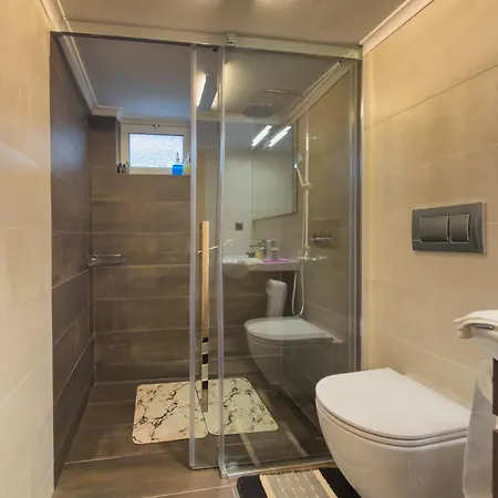 Elitee Superior Mountain