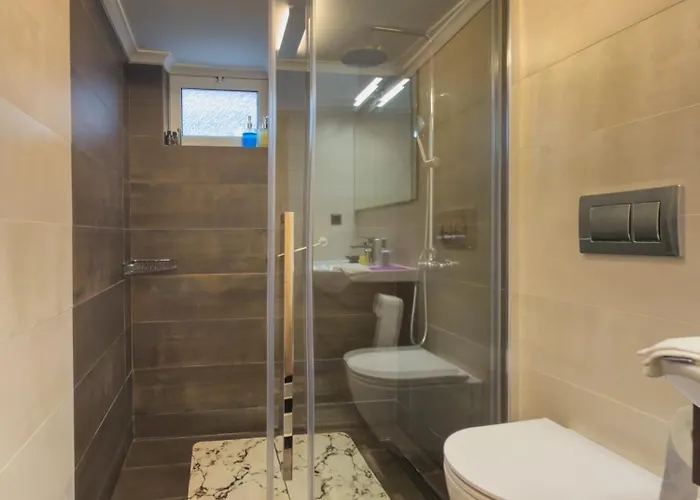 Elitee Superior Mountain